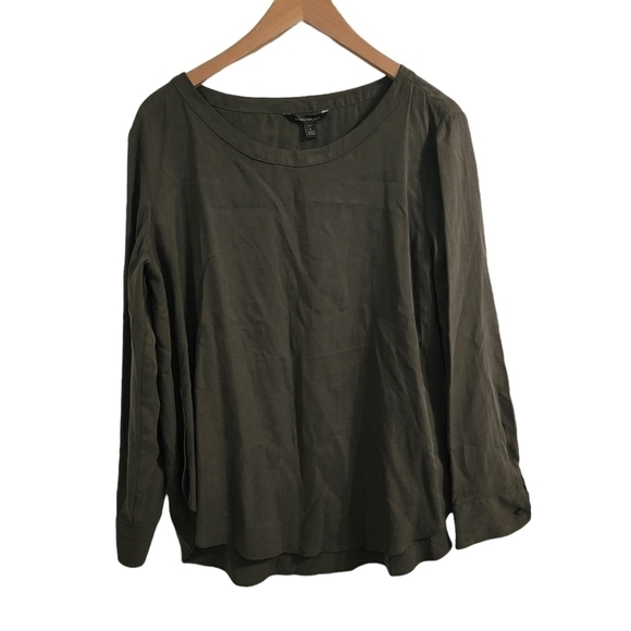 BANANA REPUBLIC Long Sleeve Blouse in Mistletoe Green Size LP NWT - Picture 2 of 10